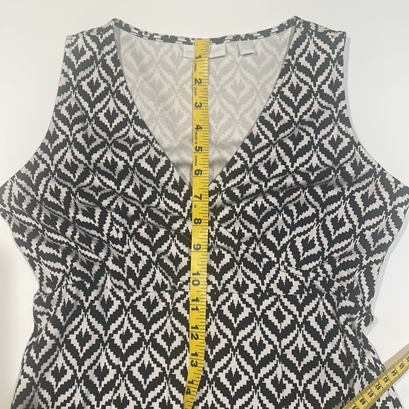 New York & Co. Dress with pockets - Picture 9 of 10